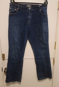 Levi's 550  Relaxed Boot Cut Jeans